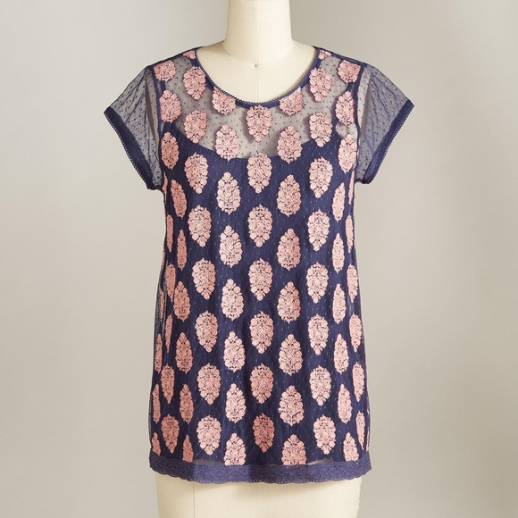 RARE Sundance Palace Best top with crochet detailing, size large - Picture 2 of 11